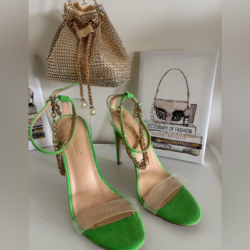 Shoe Dazzle Green Heeled Sandals with Chain Detail